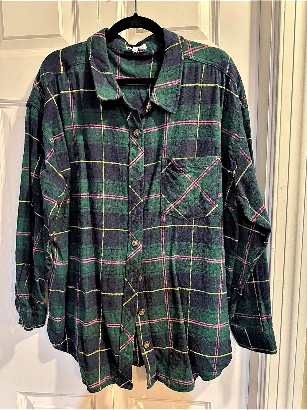 maurices Plaid Button Down Shirt in Green & Black Size 2X Like New